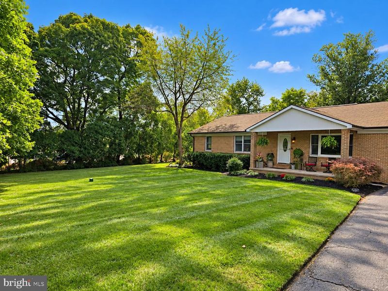 6020 Bartonsville Rd, Frederick, MD 21704