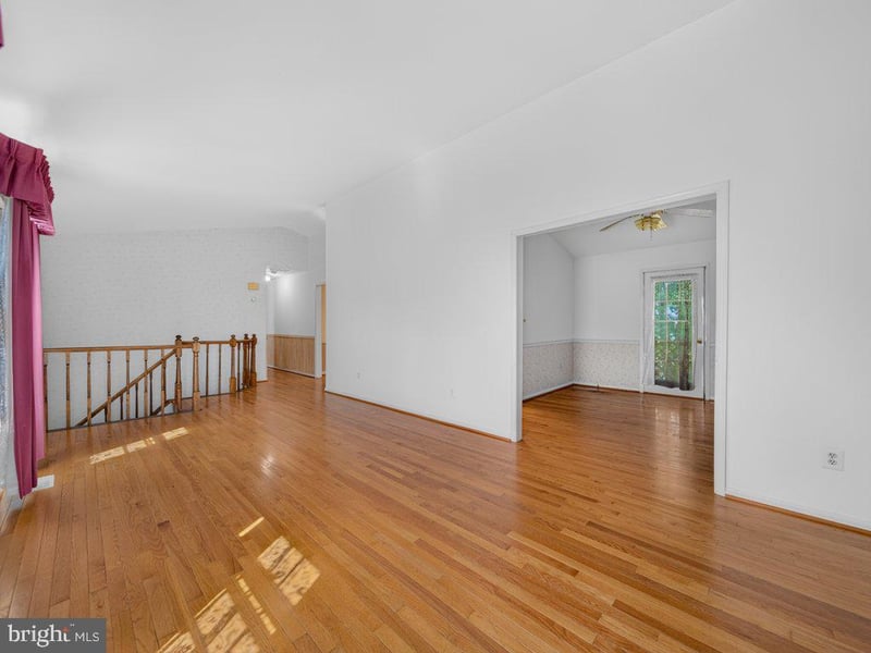 9734 Zimbro Ave, Manassas, VA 20110