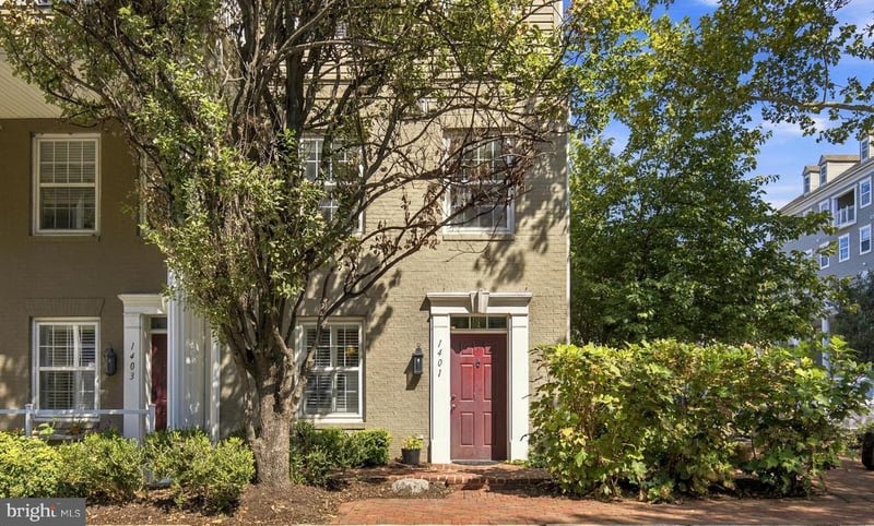 1401 Roundhouse Ln, Alexandria, VA 22314