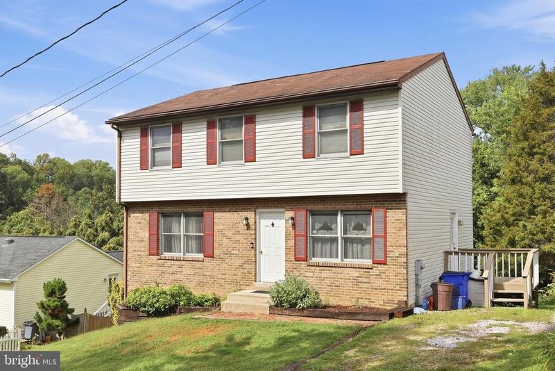 11 W E St, Brunswick, MD 21716
