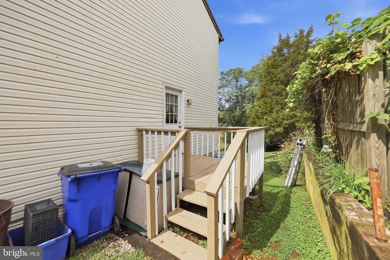 11 W E St, Brunswick, MD 21716