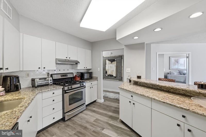 5225 Pooks Hill Rd #1401N, Bethesda, MD 20814