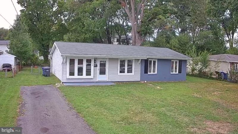 7928 Russell Rd, Alexandria, VA 22309