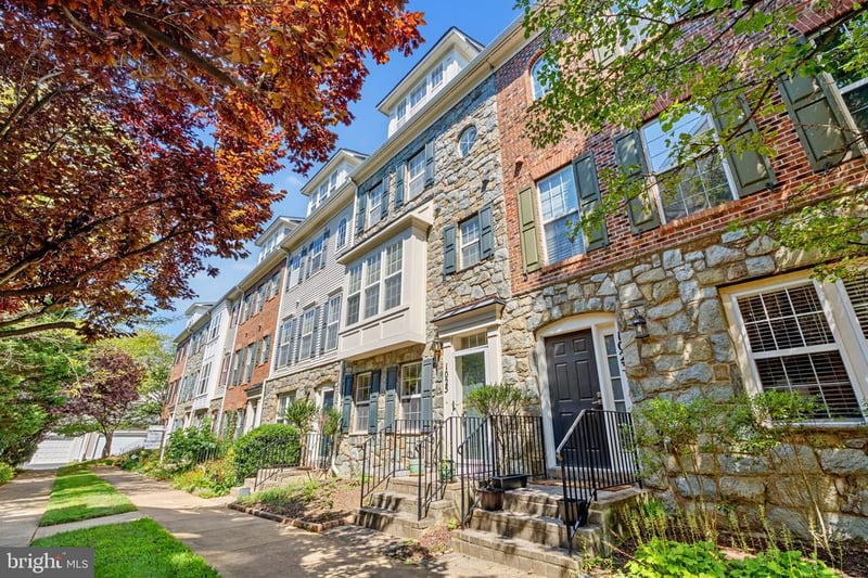 1025 Gaither Rd, Rockville, MD 20850
