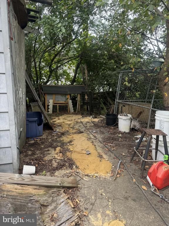 4519 Roundhill Rd, Alexandria, VA 22310