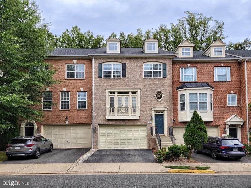4475 Monmouth St, Fairfax, VA 22030