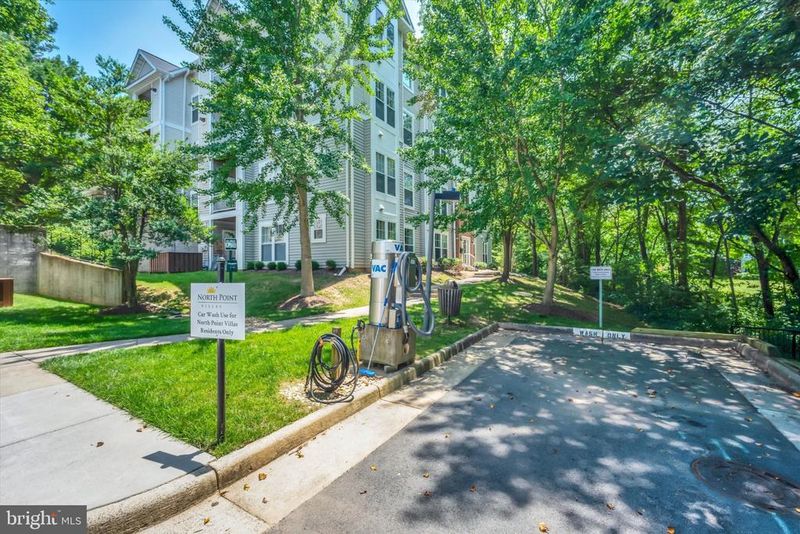 1516 N Point Dr #0001, Reston, VA 20194