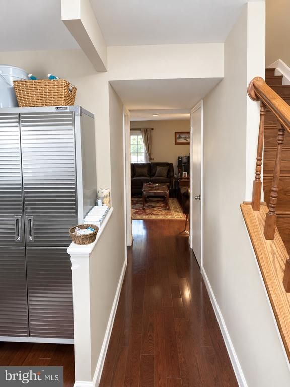 2190 Monaghan Dr, Herndon, VA 20170