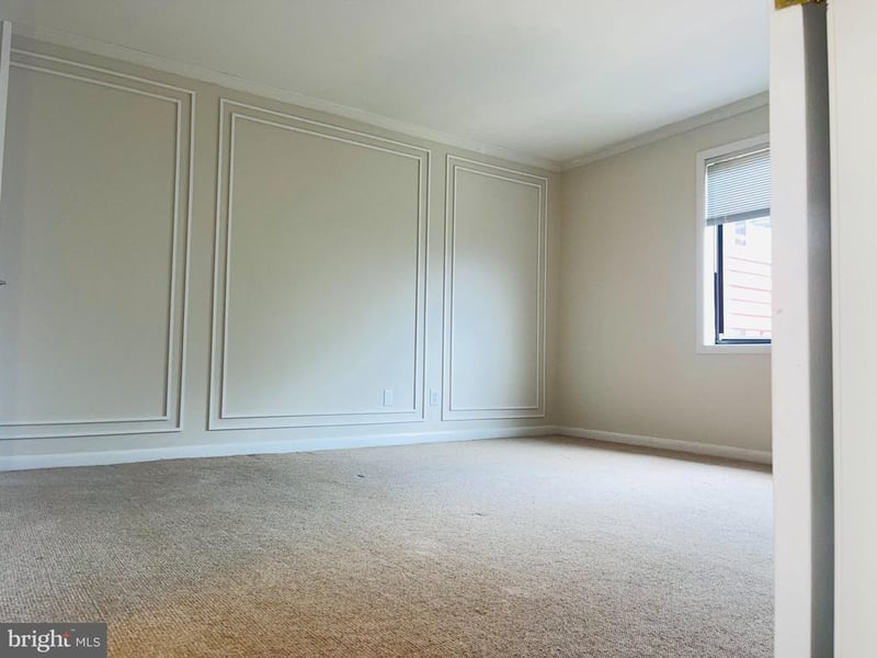 6431 Richmond Hw #304, Alexandria, VA 22306