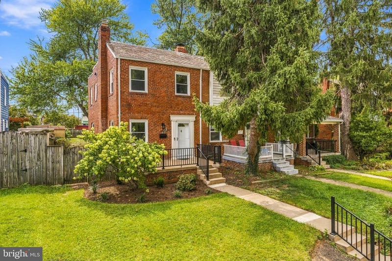 911 Varnum St NE, Washington, DC 20017