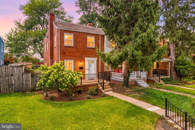 911 Varnum St NE, Washington, DC 20017