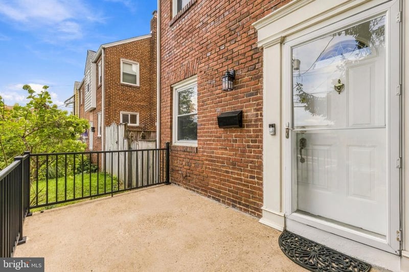 911 Varnum St NE, Washington, DC 20017
