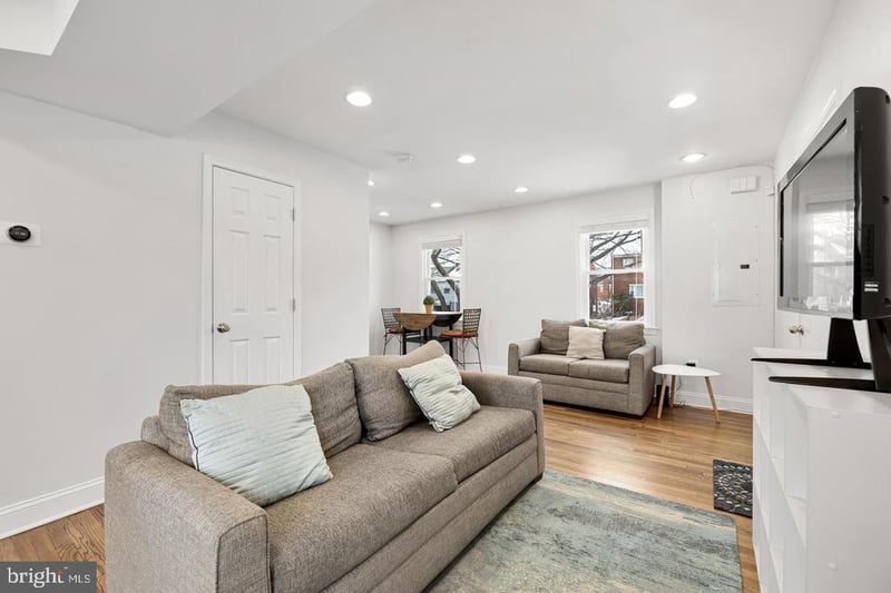 5027 11th St NE, Washington, DC 20017