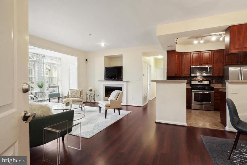 6613 Netties Ln #G, Alexandria, VA 22315