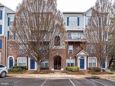 7068 Falls Reach Dr #301, Falls Church, VA 22043