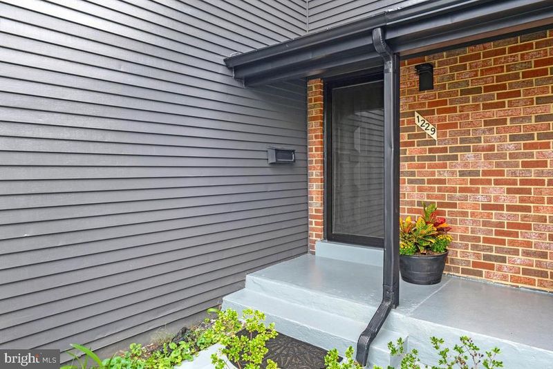 1229 Delafield Pl NE, Washington, DC 20017