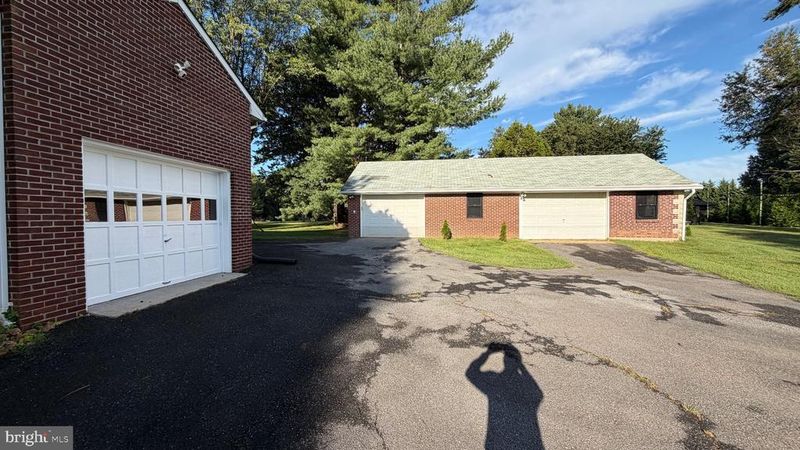 4244 Ten Oaks Rd, Dayton, MD 21036