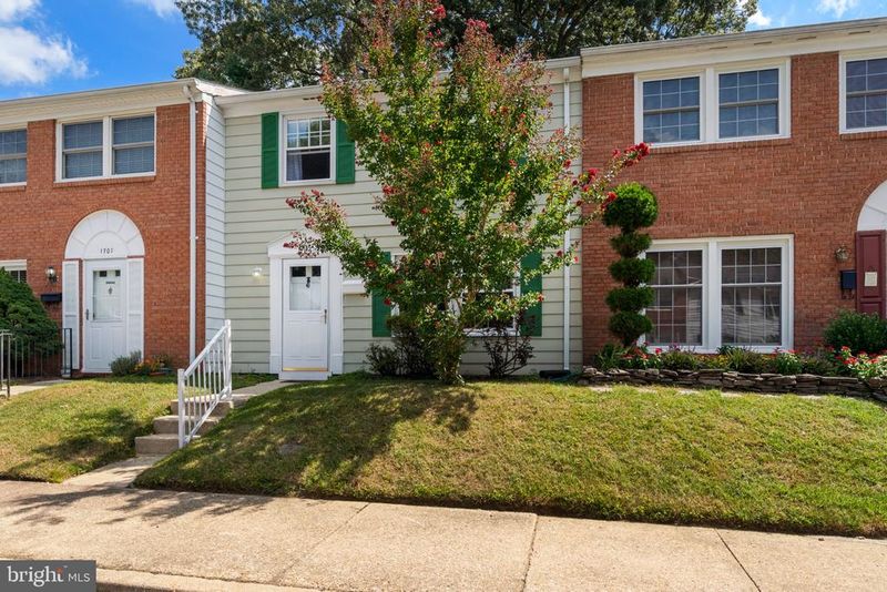 1705 Gunwood Pl, Crofton, MD 21114