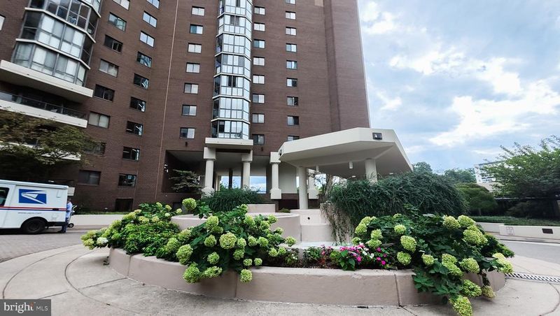 1600 N Oak St #1201, Arlington, VA 22209