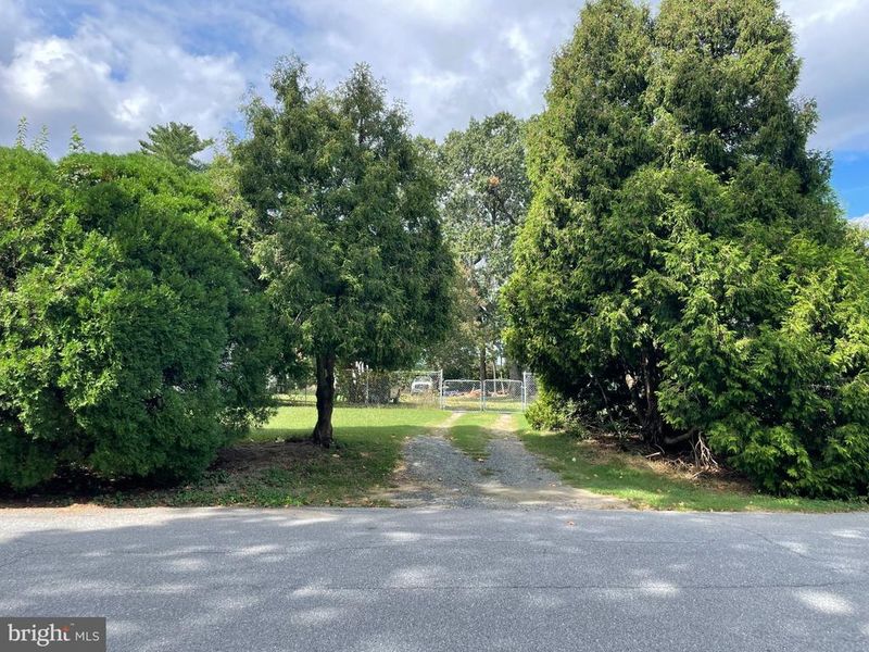 1018 Stewart Ln, Glen Burnie, MD 21060