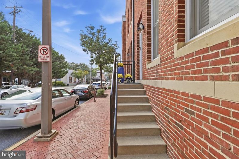 35 E All Saints St #220, Frederick, MD 21701