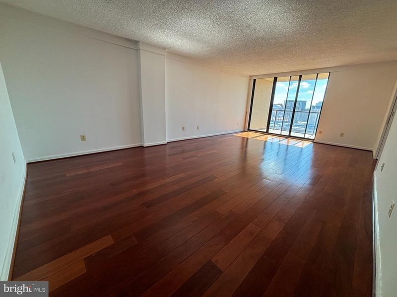 1101 S Arlington Ridge Rd S #1009, Arlington, VA 22202