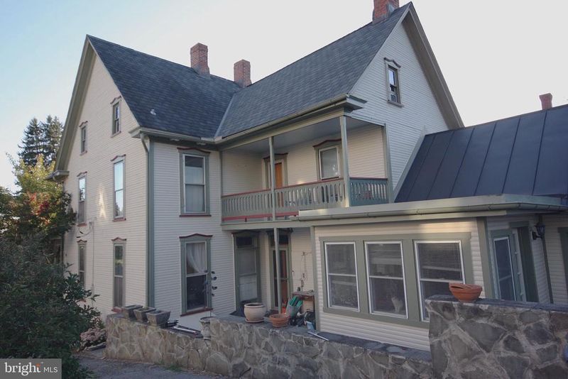 21 E Main St, Middletown, MD 21769