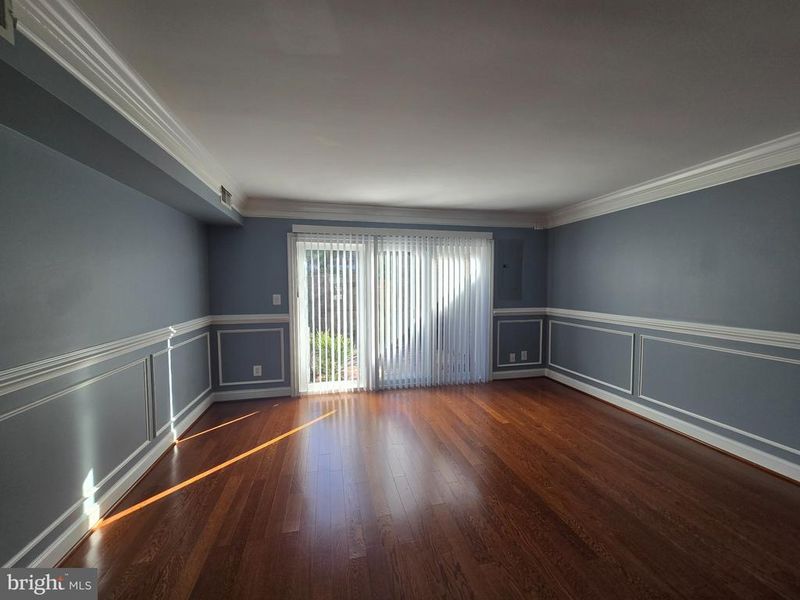 8363 Dunham Ct #611, Springfield, VA 22152