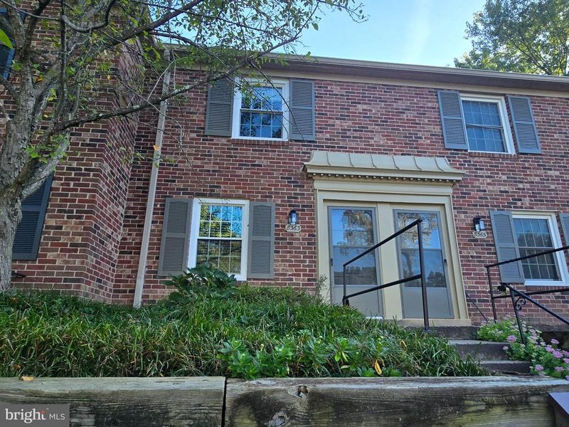 8363 Dunham Ct #611, Springfield, VA 22152