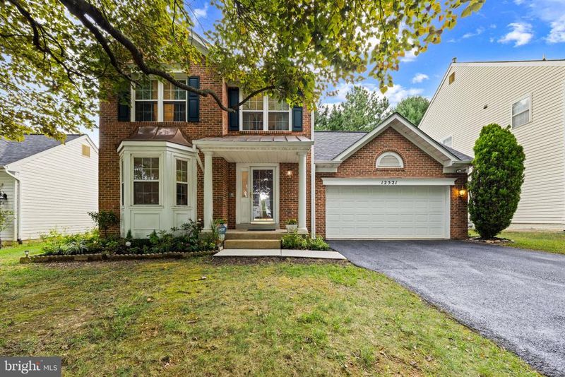 12521 Hawks Nest Ln, Germantown, MD 20876