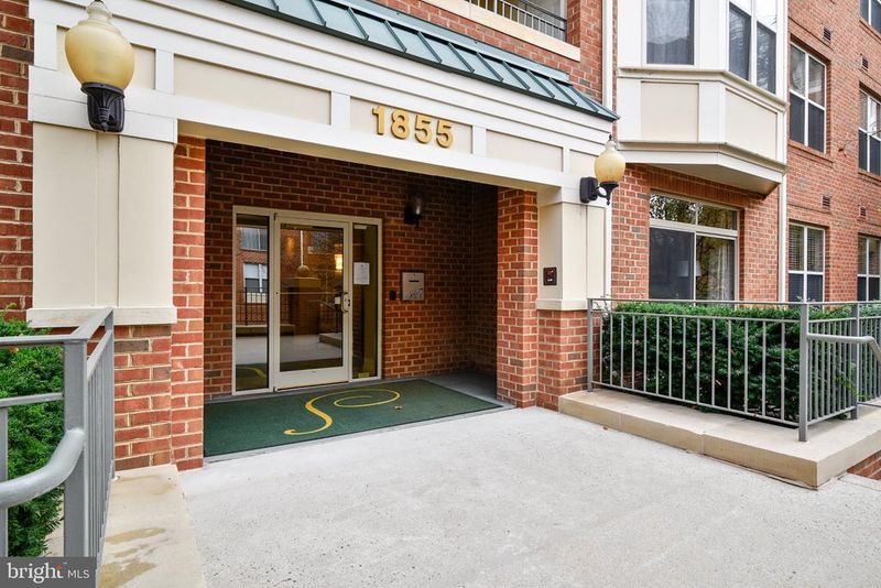1855 Stratford Park Pl #416, Reston, VA 20190