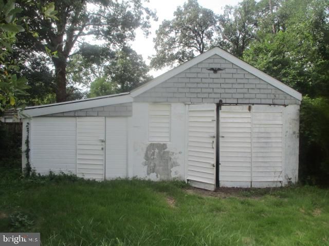 404 Maple Ln NW, Glen Burnie, MD 21061