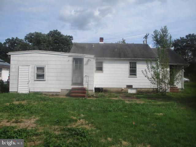 404 Maple Ln NW, Glen Burnie, MD 21061