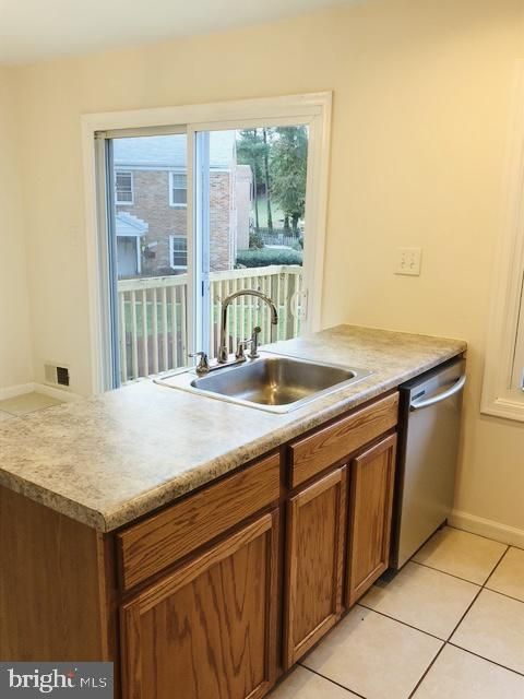 2916 Wren Ct, Woodbridge, VA 22191