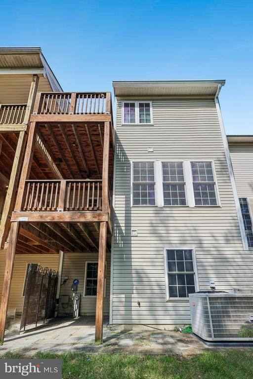 2474 Cheyenne Dr, Gambrills, MD 21054