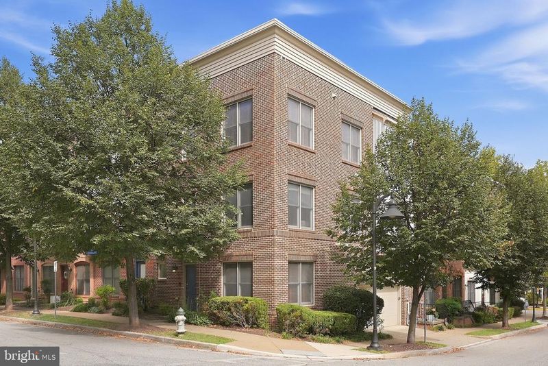 5601 Lustine St, Hyattsville, MD 20781