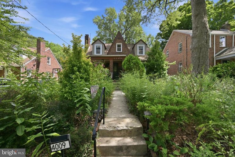 4009 Tennyson Rd, Hyattsville, MD 20782