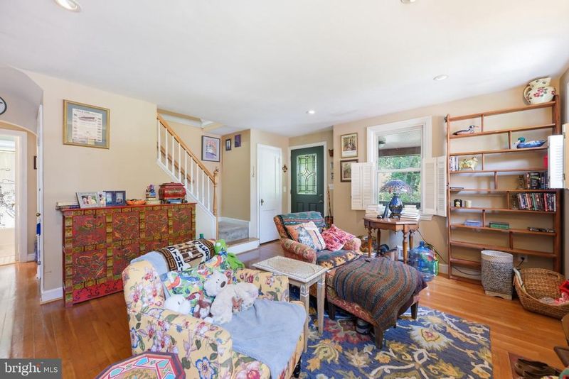 4009 Tennyson Rd, Hyattsville, MD 20782