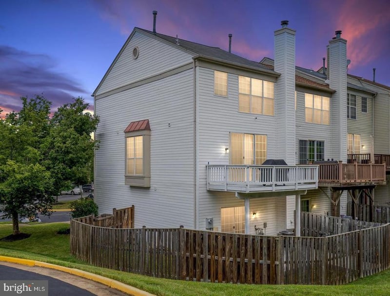 16877 Jed Forest Ln, Woodbridge, VA 22191