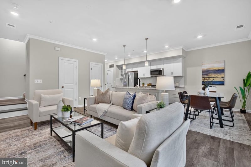 1364 Rail Stop Dr, Woodbridge, VA 22191