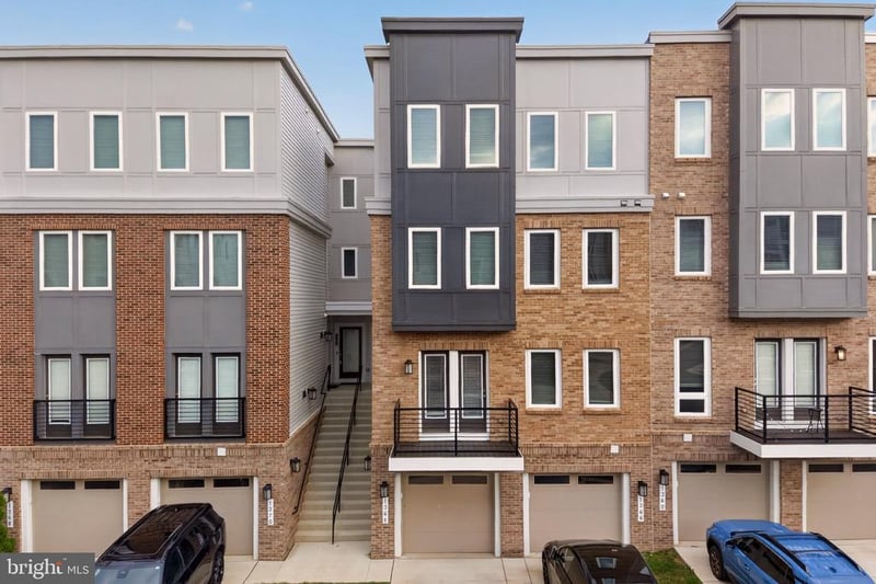 1364 Rail Stop Dr, Woodbridge, VA 22191