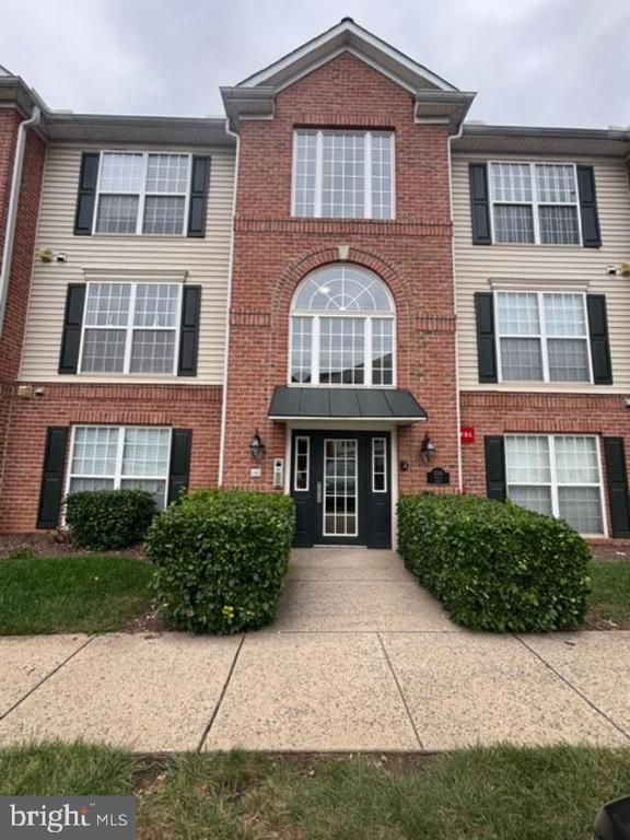 2508 Shelley Cir, Frederick, MD 21702