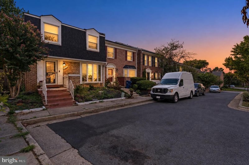 1013 N Vail St, Alexandria, VA 22304
