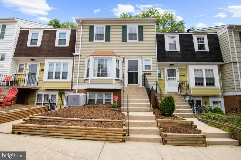 1467 Chatham Ct, Crofton, MD 21114