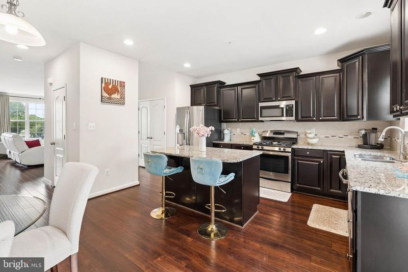7724 Sentry Ter, Severn, MD 21144