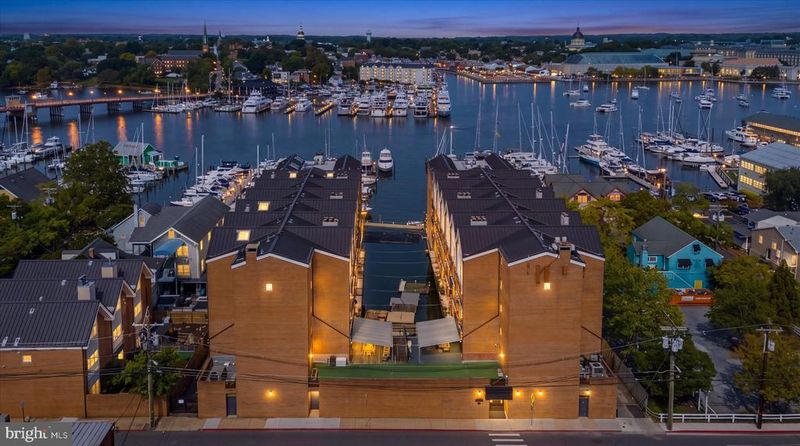 312 Severn #W308, Annapolis, MD 21403