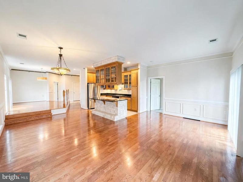 810 Belmont Bay Dr #501, Woodbridge, VA 22191