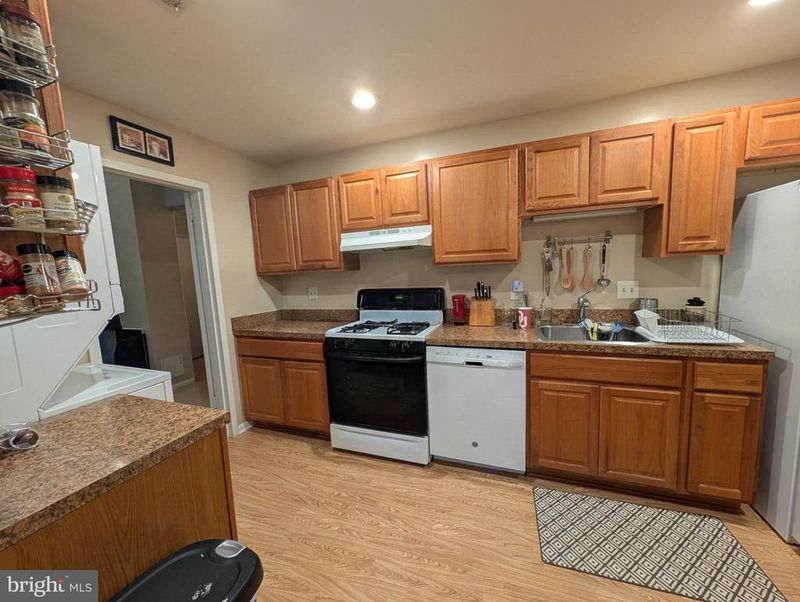 11821 Breton Ct #21, Reston, VA 20191