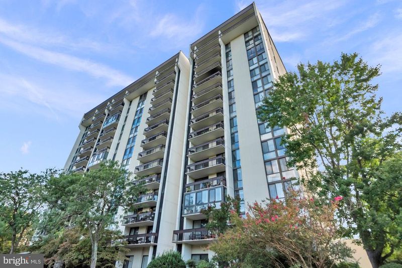 5300 Holmes Run Pw #815, Alexandria, VA 22304
