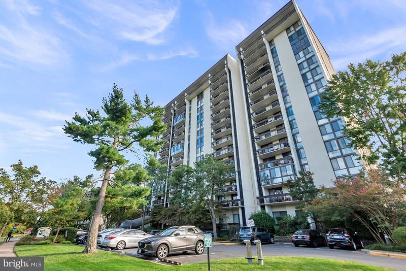 5300 Holmes Run Pw #815, Alexandria, VA 22304